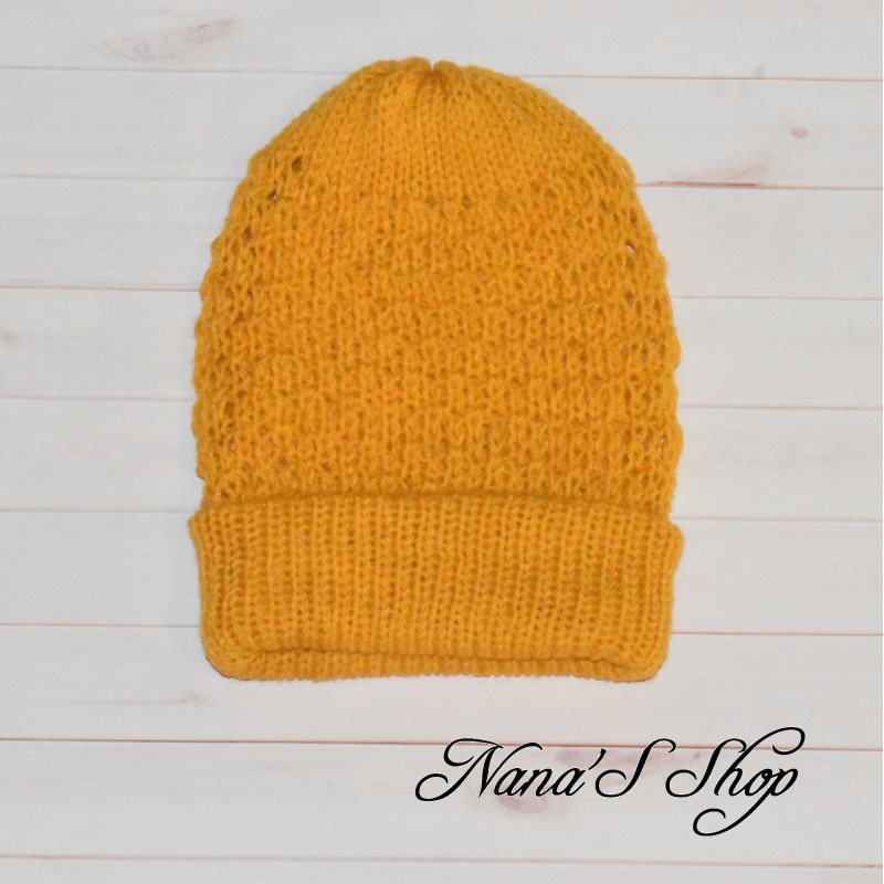 Bonnet fantaisie, réversible, jaune moutarde, uni, modèle Soft, point fantaisie.